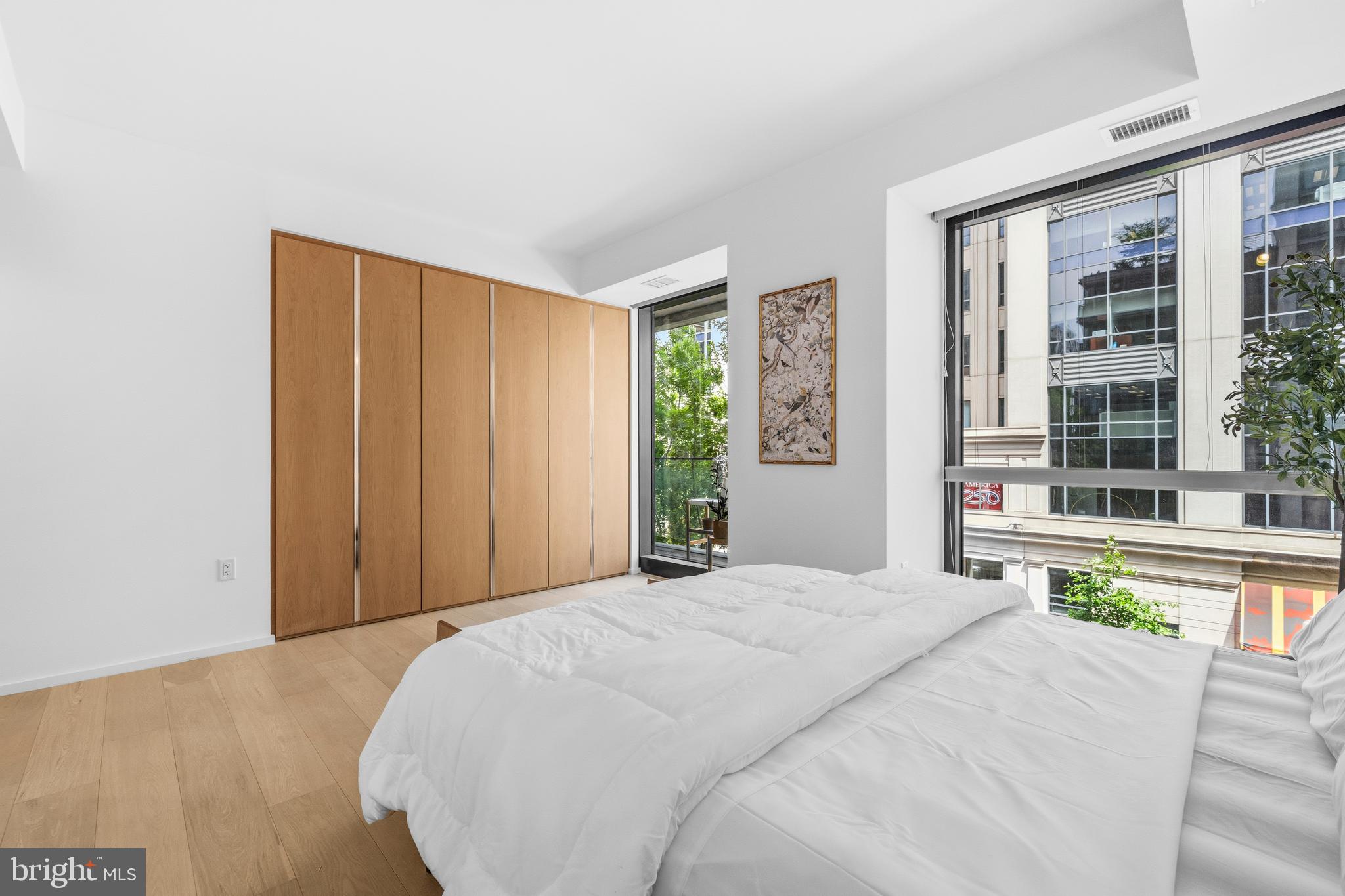 925 H Street Northwest, Unit 315 Washington, DC 20001 - Photo 17 of 46