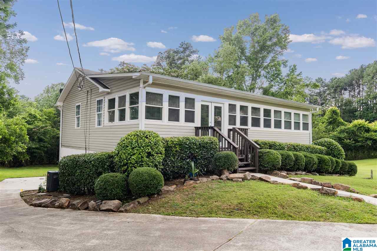 5327 Amber Hills Road Birmingham, AL 35210 - Photo 2 of 37