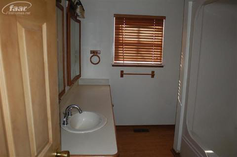 1135 Reid Road Flint, MI 48507 - Photo 17 of 17 20325291-16.JPG
