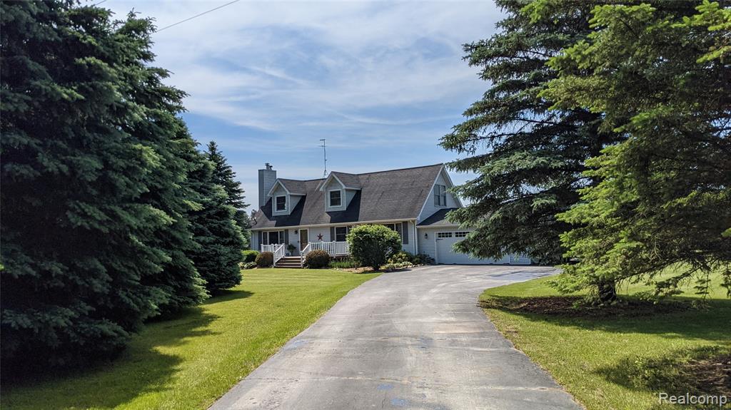 9753 West Coon Lake Road Gregory, MI 48137 - Photo 4 of 65