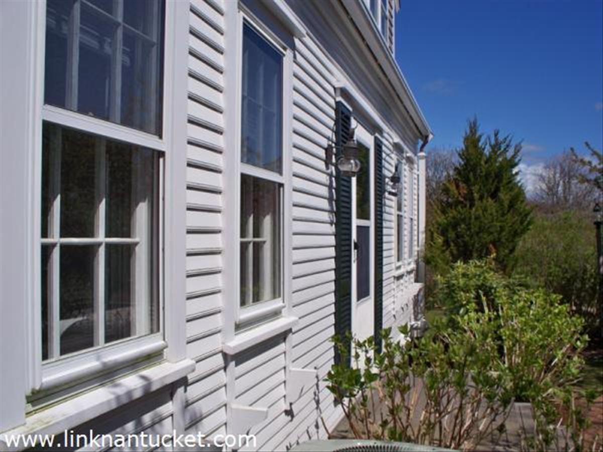 16 Pilgrim Road Nantucket, MA 02554 - Photo 4 of 26 Gallery Image 4