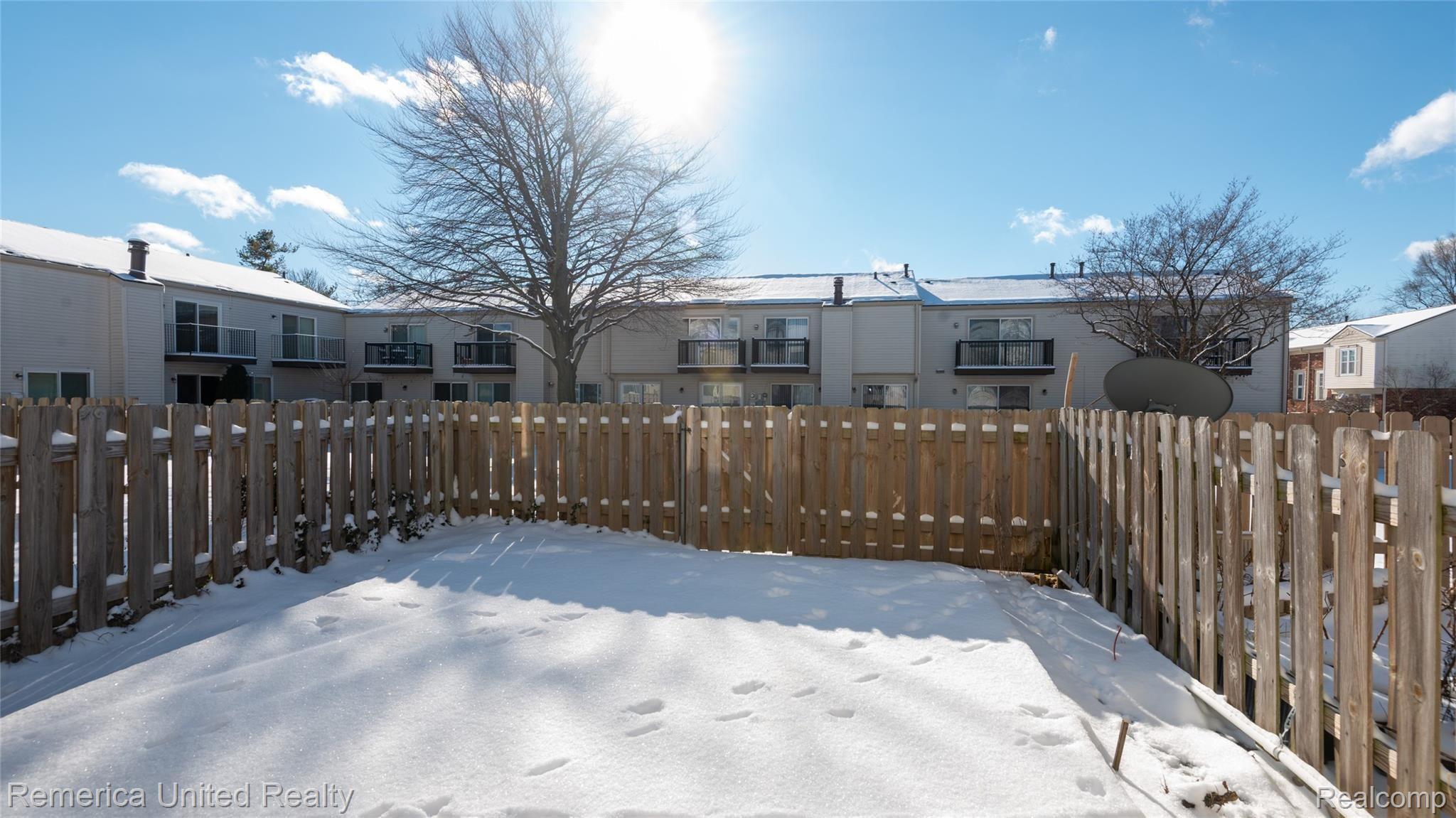 24615 Bashian Drive Novi, MI 48375 - Photo 32 of 35 Fenced In Yard.jpg