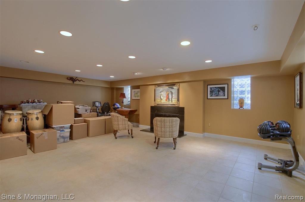 1010 Harvard Road Grosse Pointe, MI 48230 - Photo 37 of 54