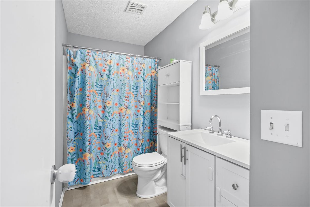 2823 Rutherford Drive Bloomington, IL 61705 - Photo 17 of 38