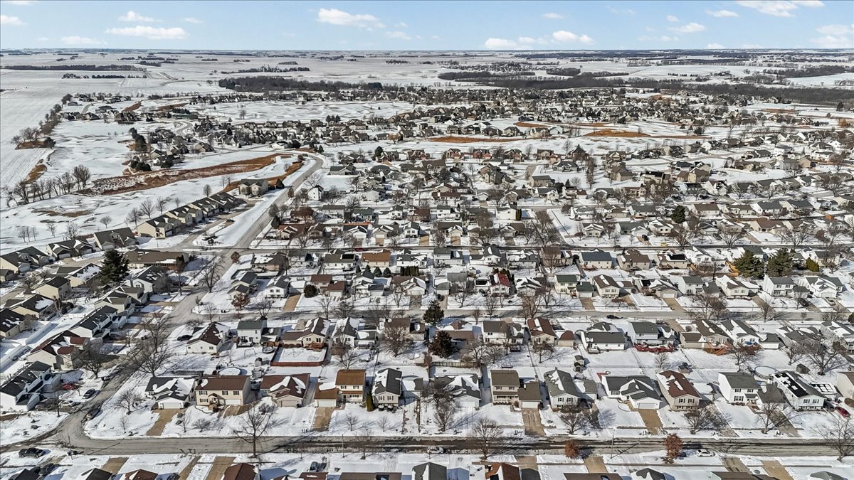 2823 Rutherford Drive Bloomington, IL 61705 - Photo 34 of 38