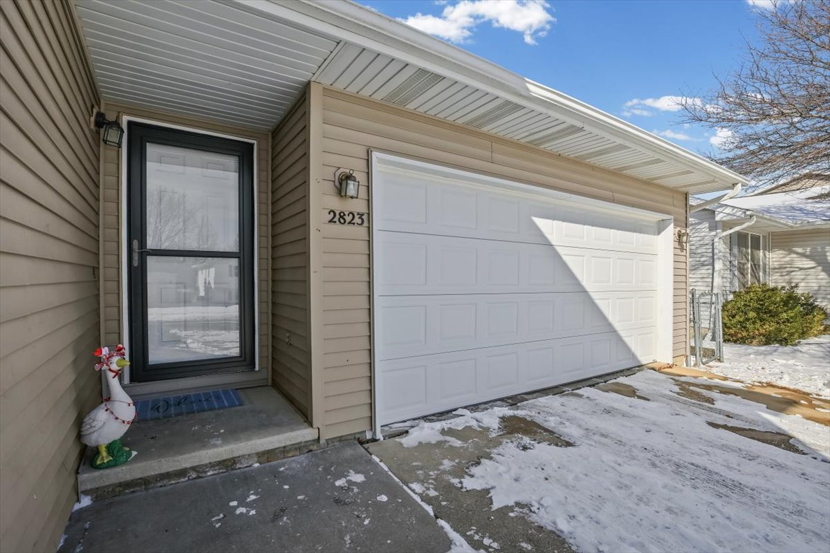 2823 Rutherford Drive Bloomington, IL 61705 - Photo 6 of 38