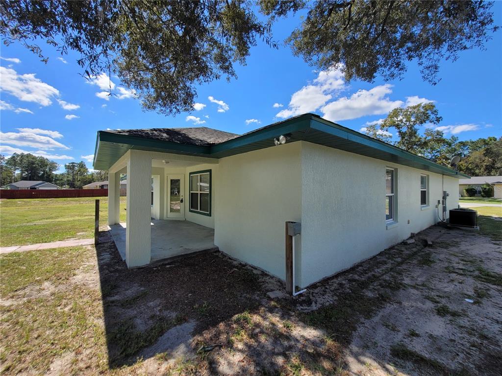 7098 Southwest 131st Loop Ocala, FL 34473 - Photo 4 of 43 Gallery Image 4