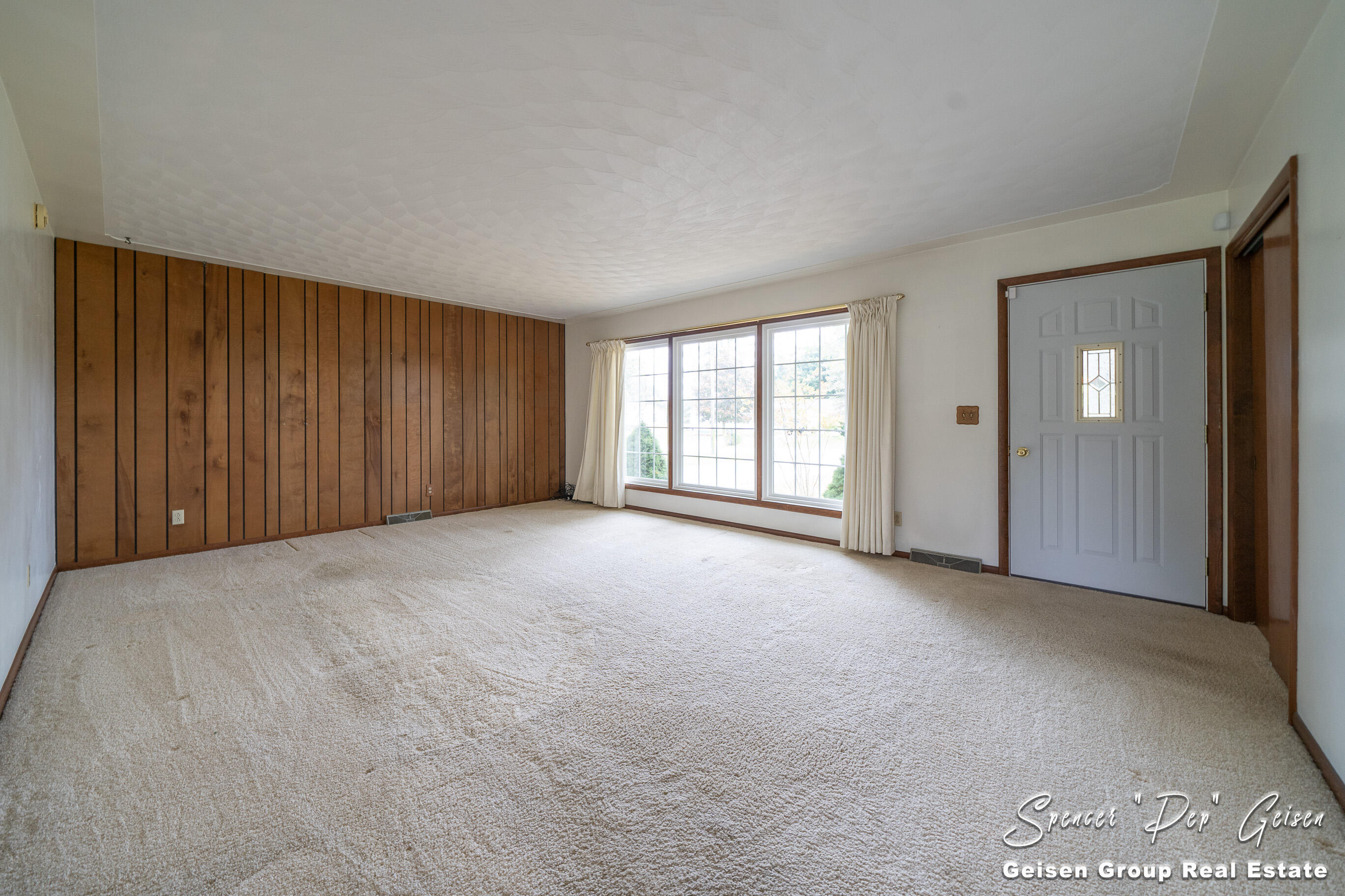 714 North State Road Belding, MI 48809 - Photo 5 of 78 714 N State Rd, Belding, MI-5