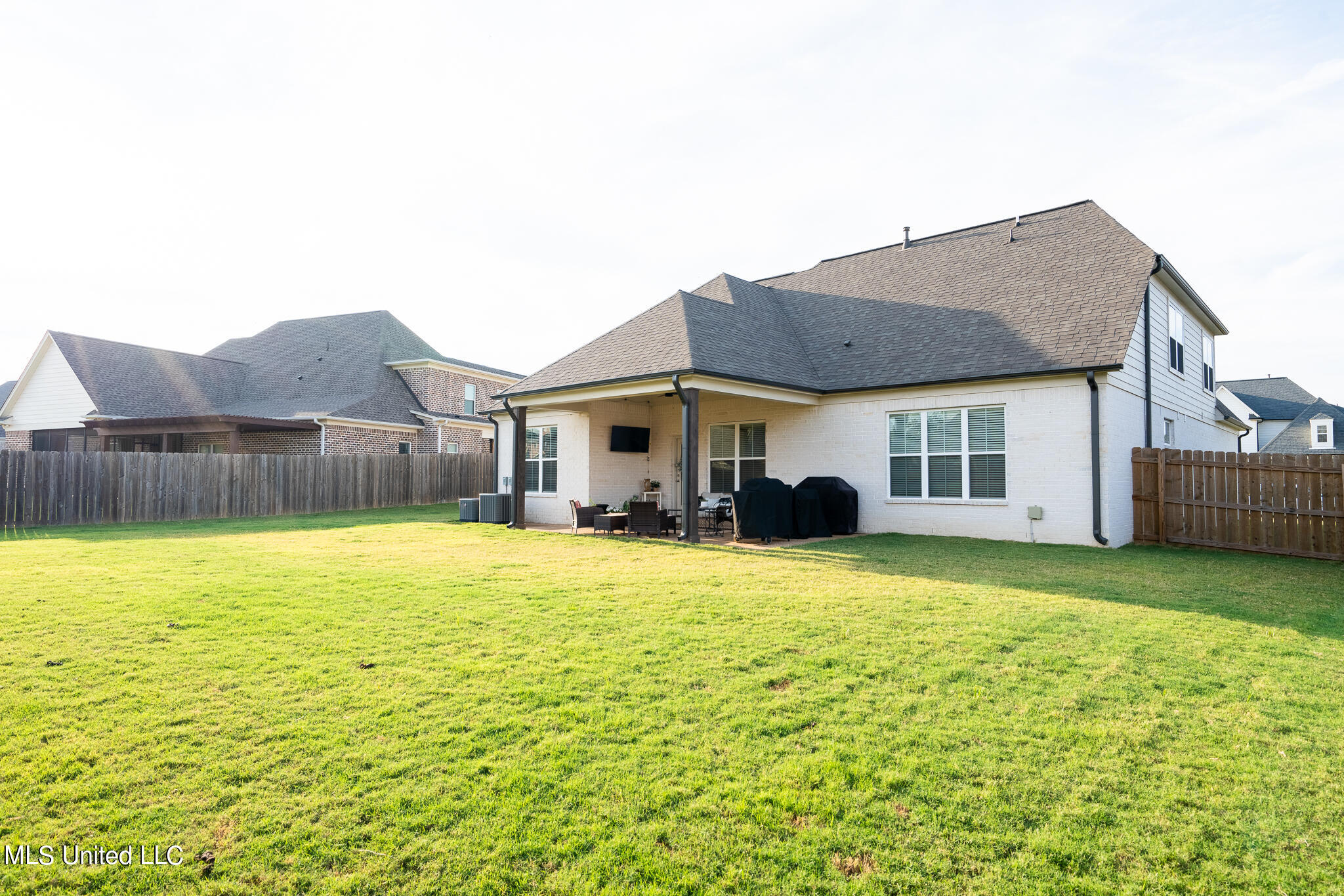 2317 Spring Ridge Drive Hernando, MS 38632 - Photo 4 of 30 2317SpringRidgeDr-06