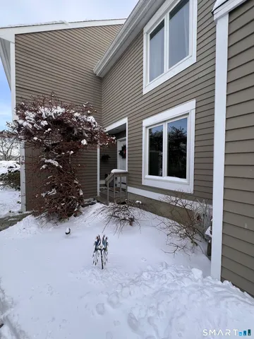 $624,900 | 80 Seaview Terrace, Unit 7, Guilford, CT 06437