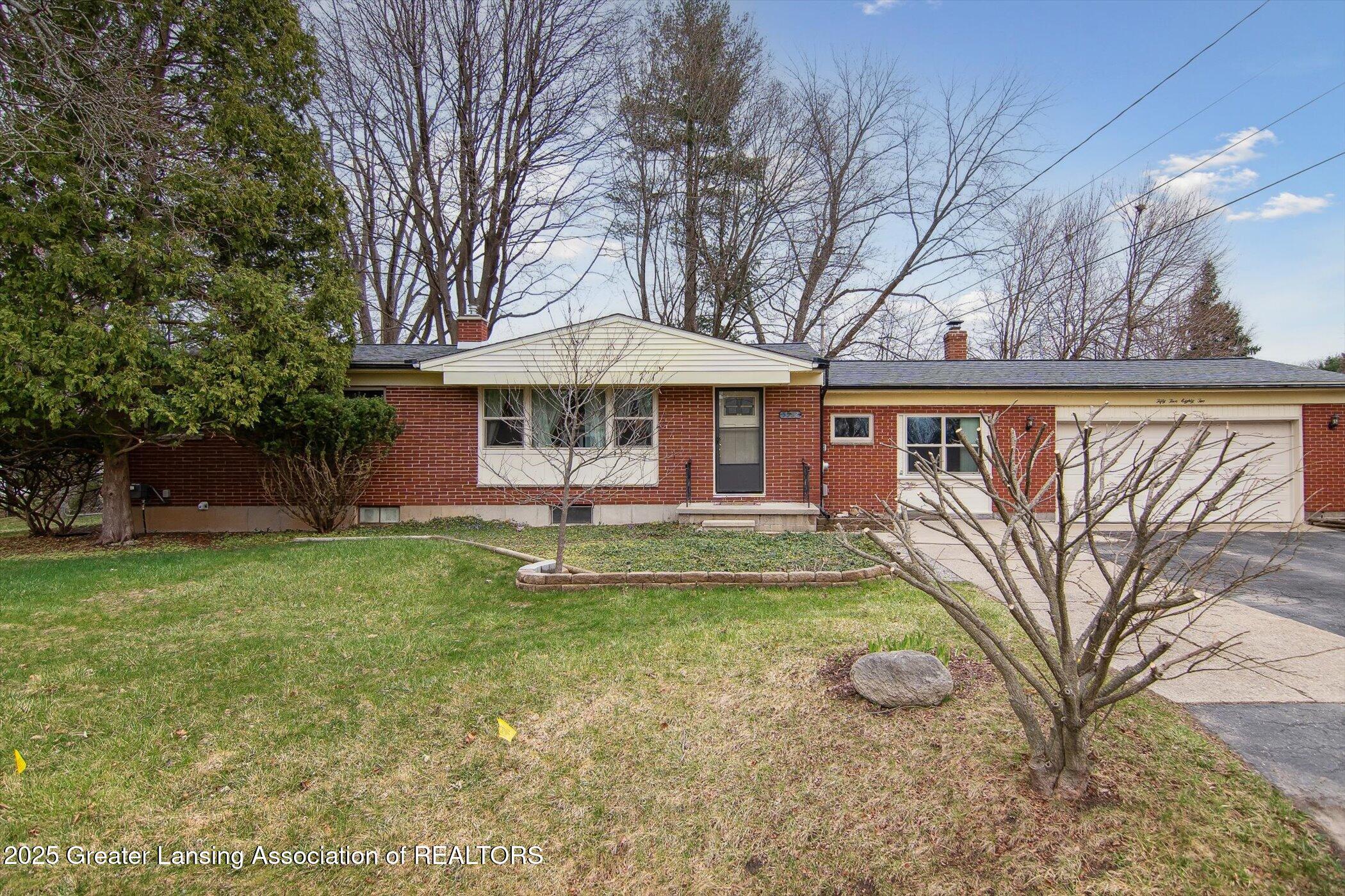 03-5582-Buckingham-Rd-Haslett-MI-48840-W