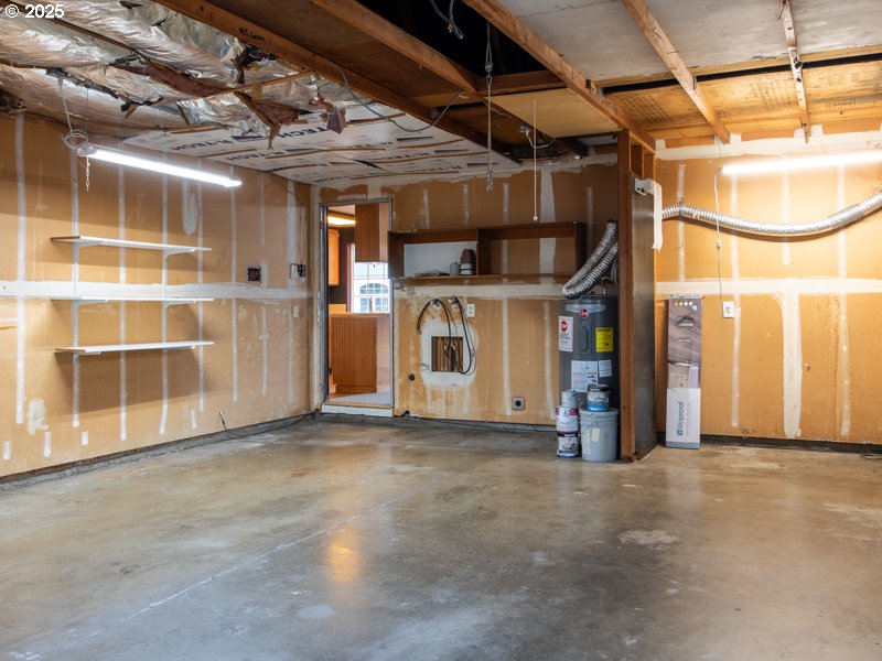 2563 York Street Eugene, OR 97404 - Photo 38 of 44 a view of a room with wooden walls