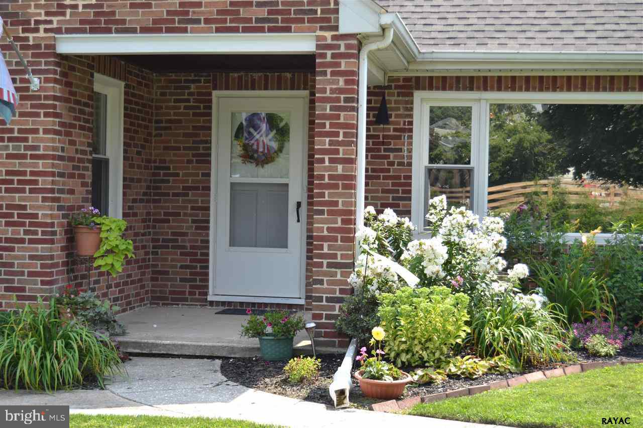 1023 Smith Hill Road York, PA 17408 - Photo 2 of 36 Gallery Image 2