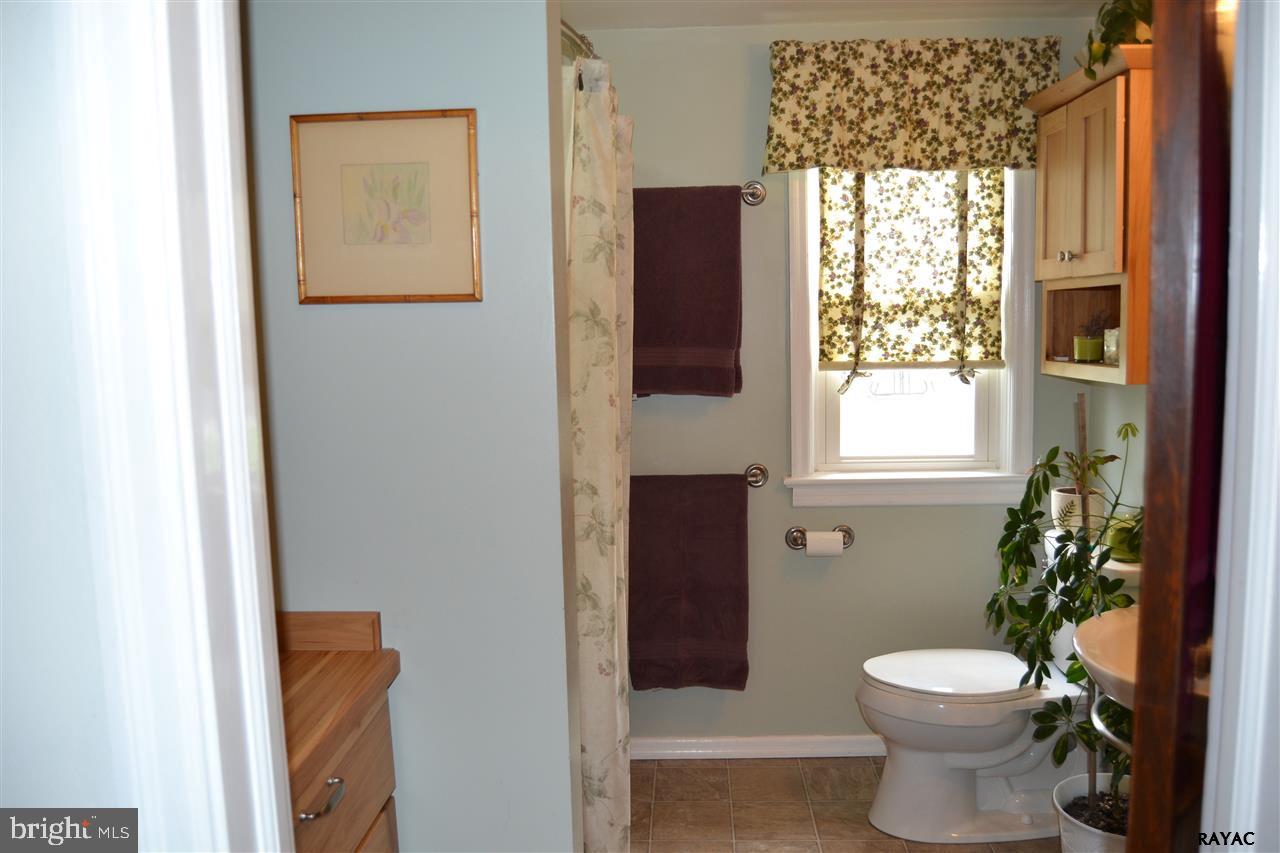 1023 Smith Hill Road York, PA 17408 - Photo 17 of 36 Gallery Image 17