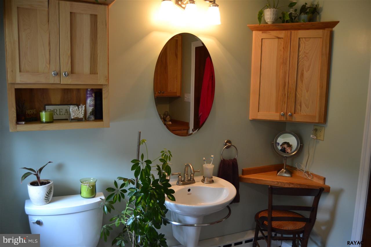 1023 Smith Hill Road York, PA 17408 - Photo 18 of 36 Gallery Image 18