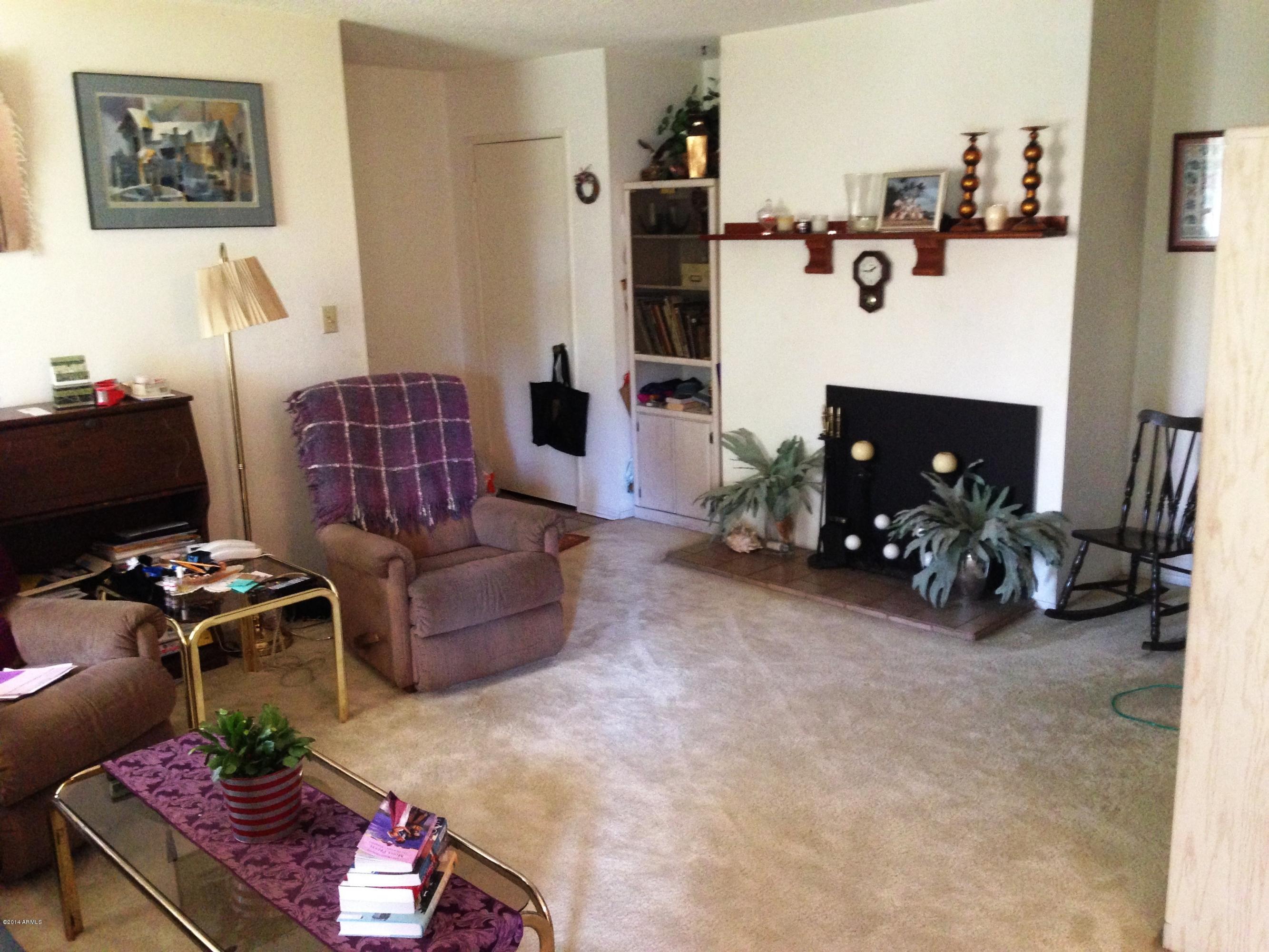 5525 East Thomas Road, Unit 8 Phoenix, AZ 85018 - Photo 2 of 12 2014-02-08 13