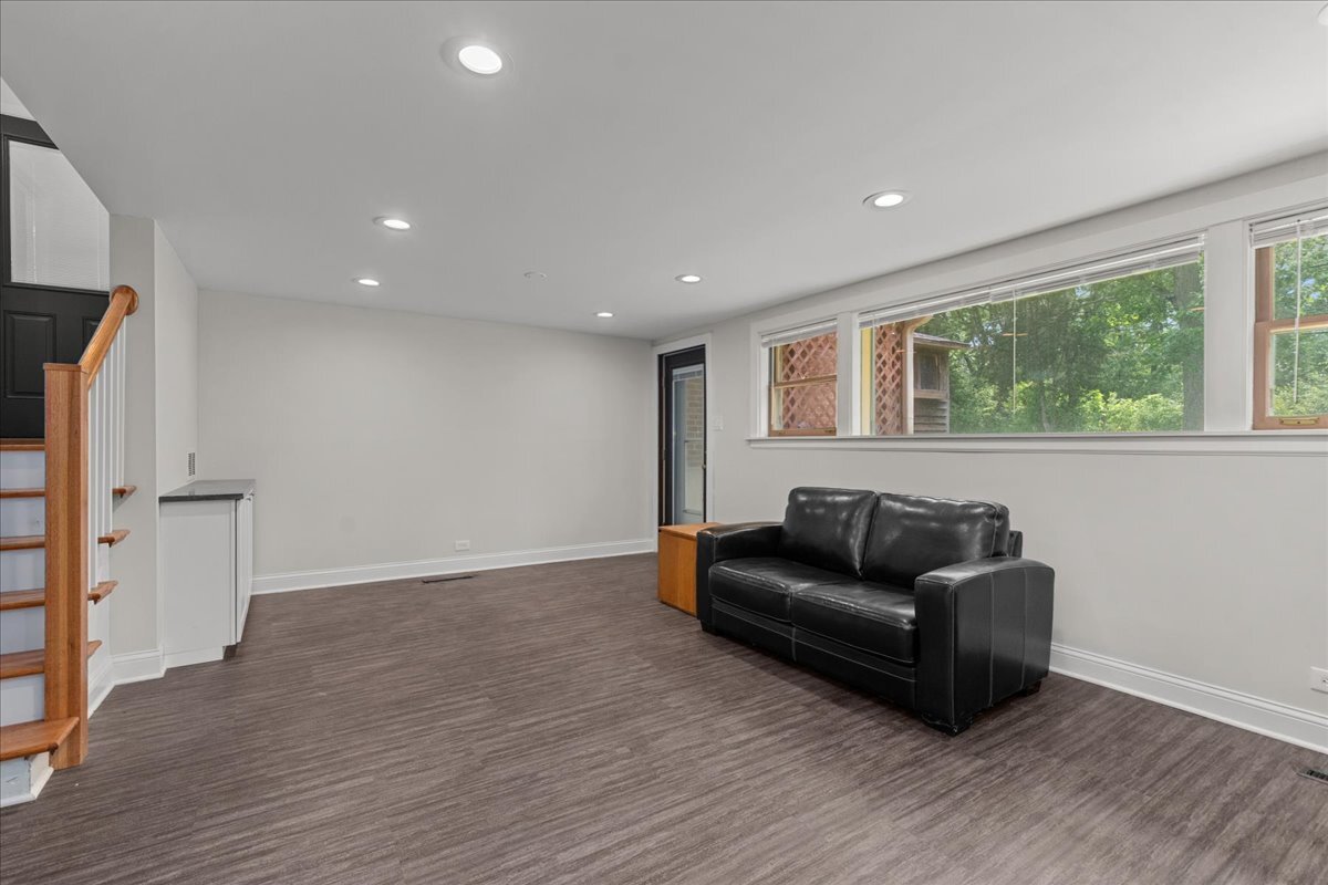 1719 Ferndale Avenue Northbrook, IL 60062 - Photo 14 of 16