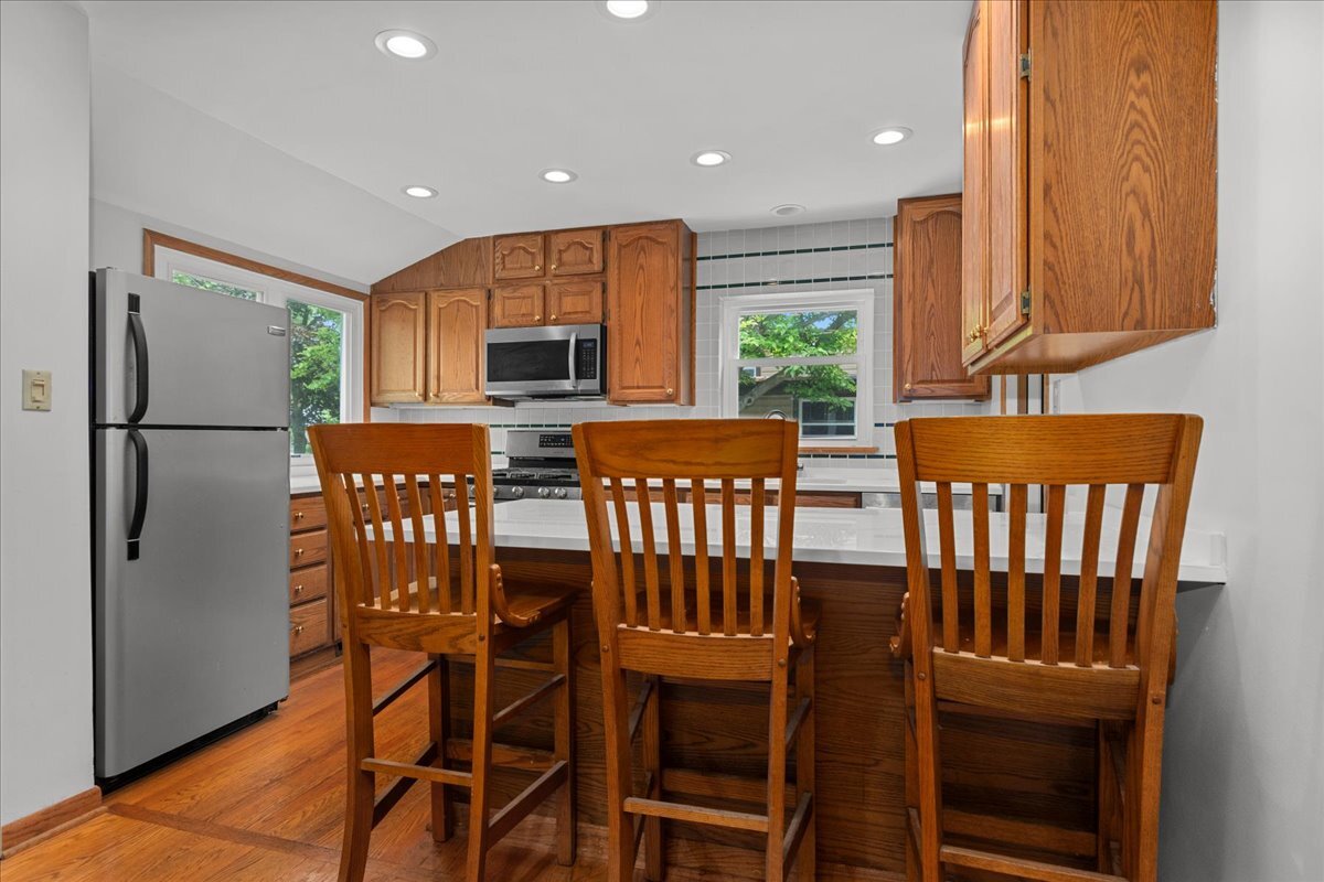 1719 Ferndale Avenue Northbrook, IL 60062 - Photo 3 of 16