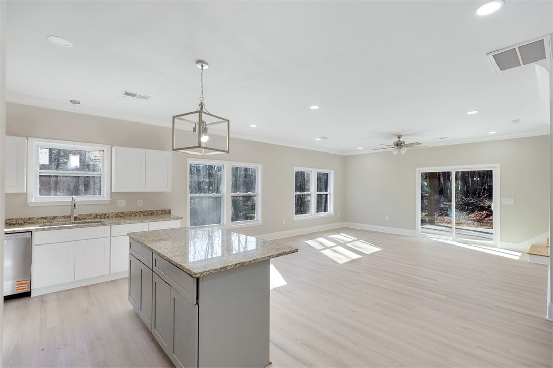 1418 Lake Jemiki Road Walhalla, SC 29691 - Photo 2 of 13