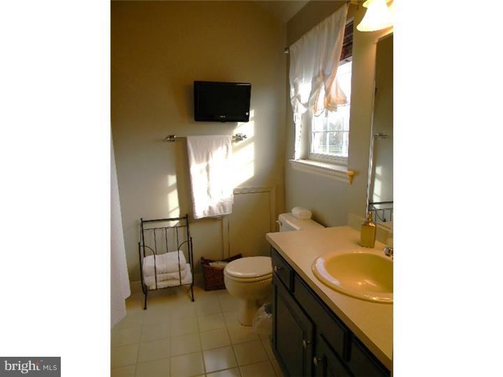 3945 Reiniger Road Hatboro, PA 19040 - Photo 15 of 24 Master Bathroom