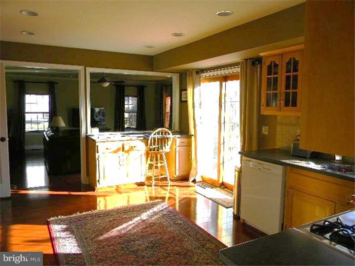 3945 Reiniger Road Hatboro, PA 19040 - Photo 10 of 24 Kitchen