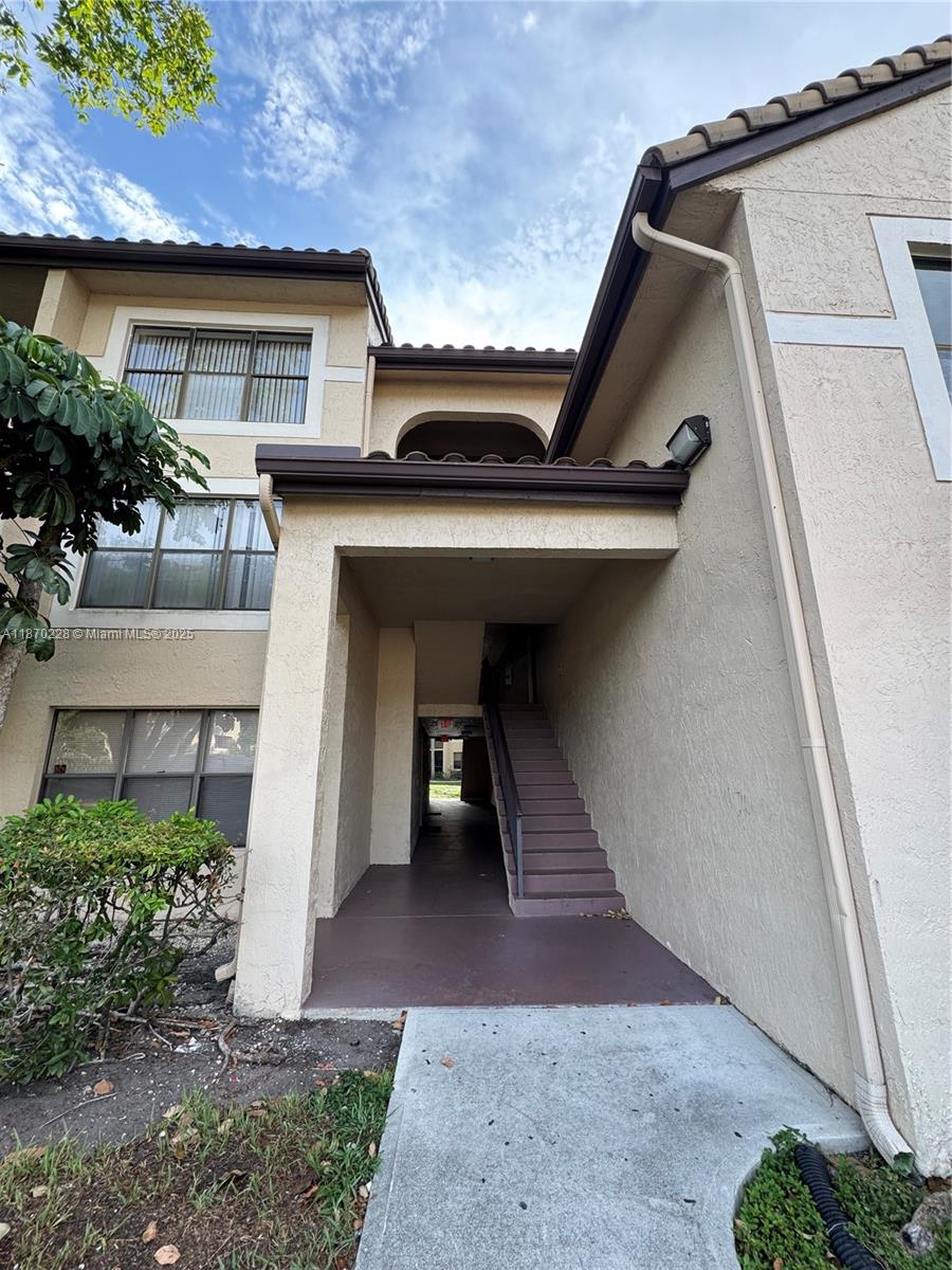 4341 West McNab Road, Unit 27 Pompano Beach, FL 33069 - Photo 6 of 50 a view of entryway