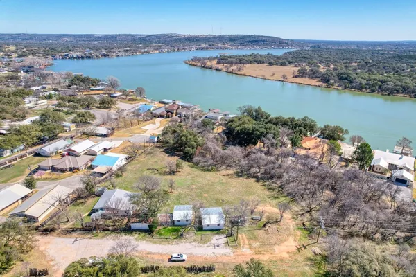 $525,000 | 554 Barnet Street, Kingsland, TX 78639