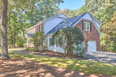 $798,000 | 9509 Greenfield Drive, Raleigh, NC 27615