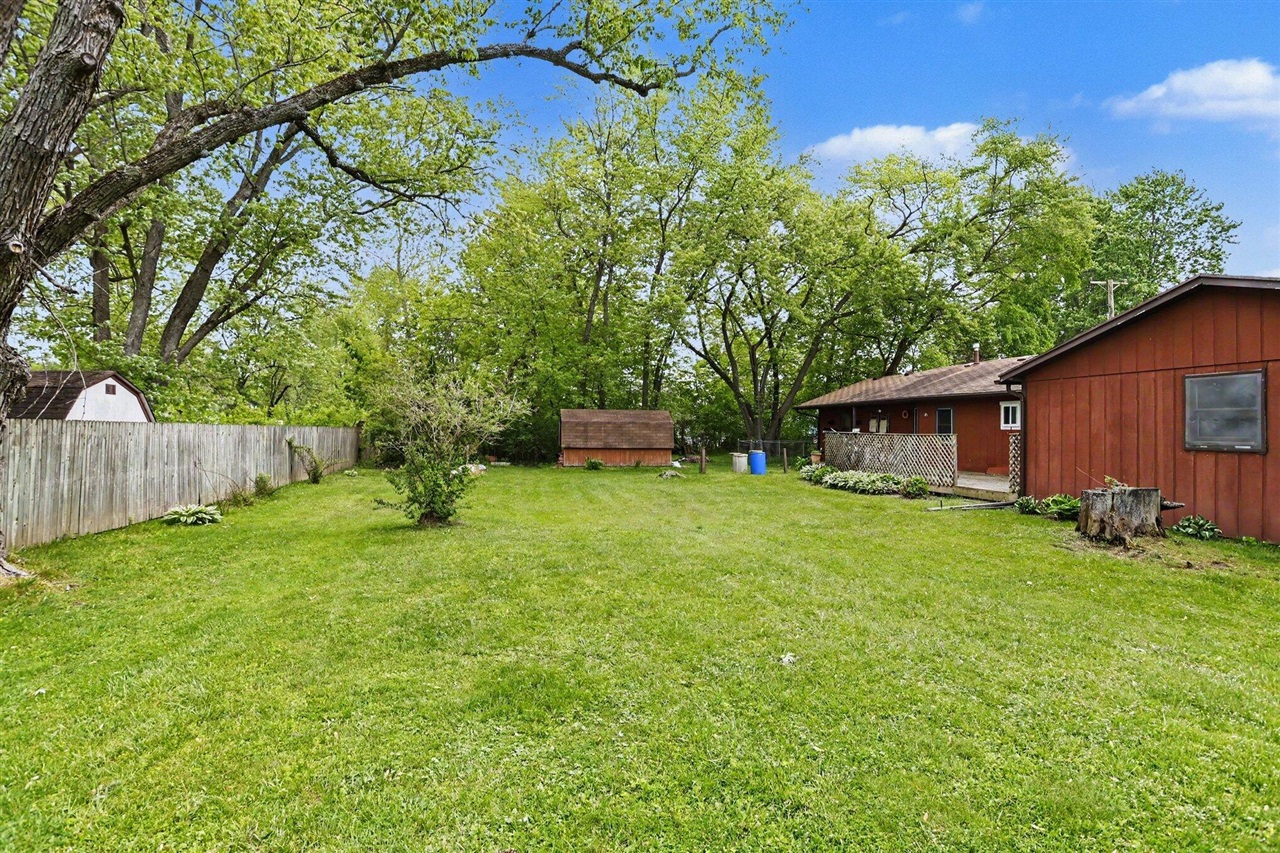8223 Forest Beach Road Watervliet, MI 49098 - Photo 12 of 20