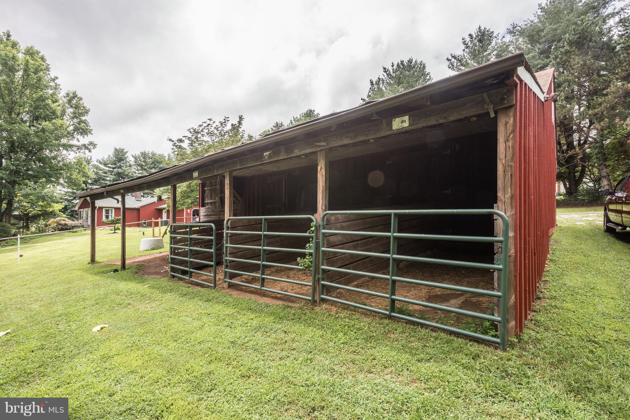 5539 Emory Road Upperco, MD 21155 - Photo 22 of 27 Three Stall Run-In Shed