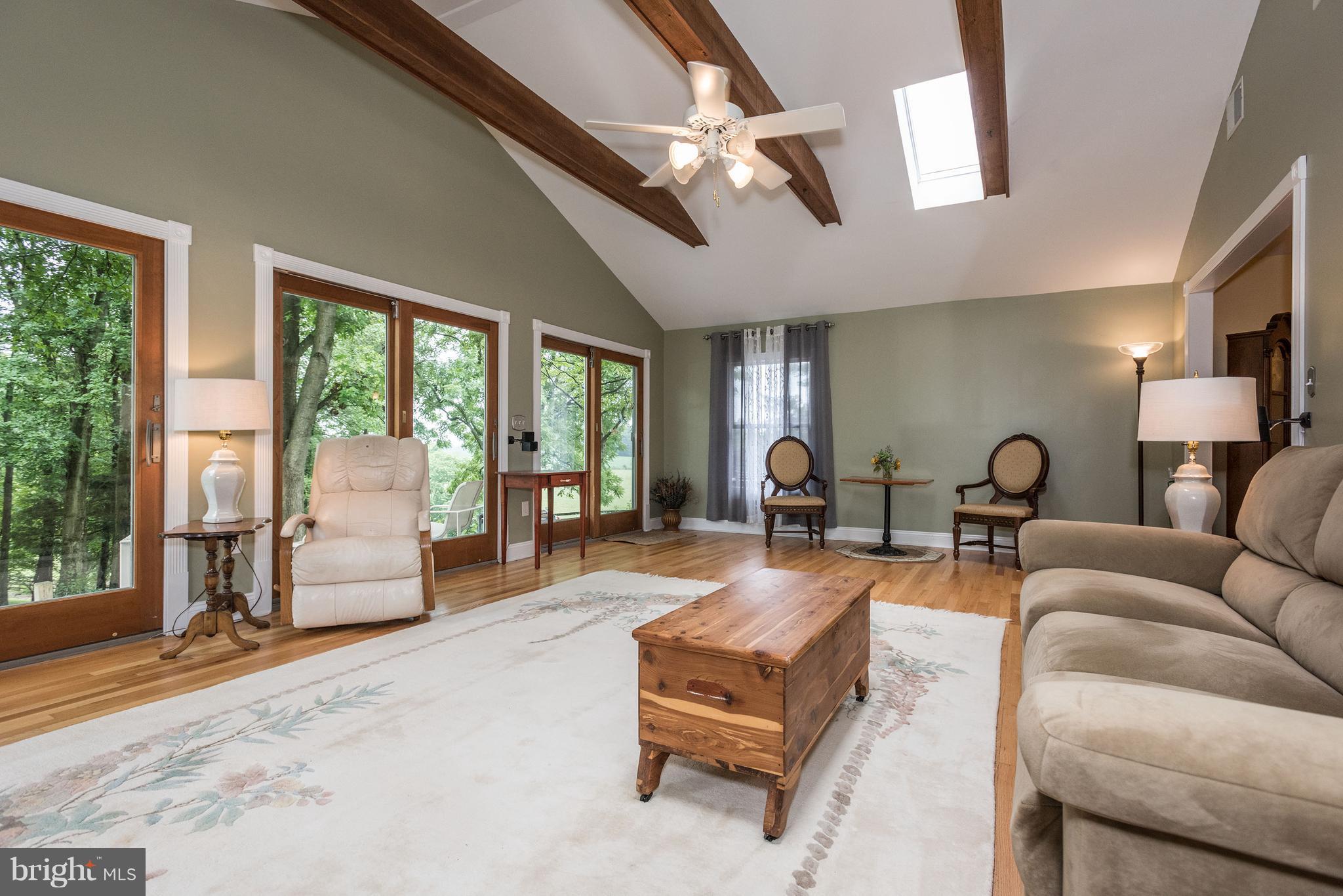 5539 Emory Road Upperco, MD 21155 - Photo 8 of 27 Living Room