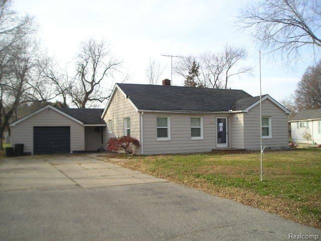 2375 Jones Road Waterford, MI 48327 - Photo 1 of 9 Front of Home