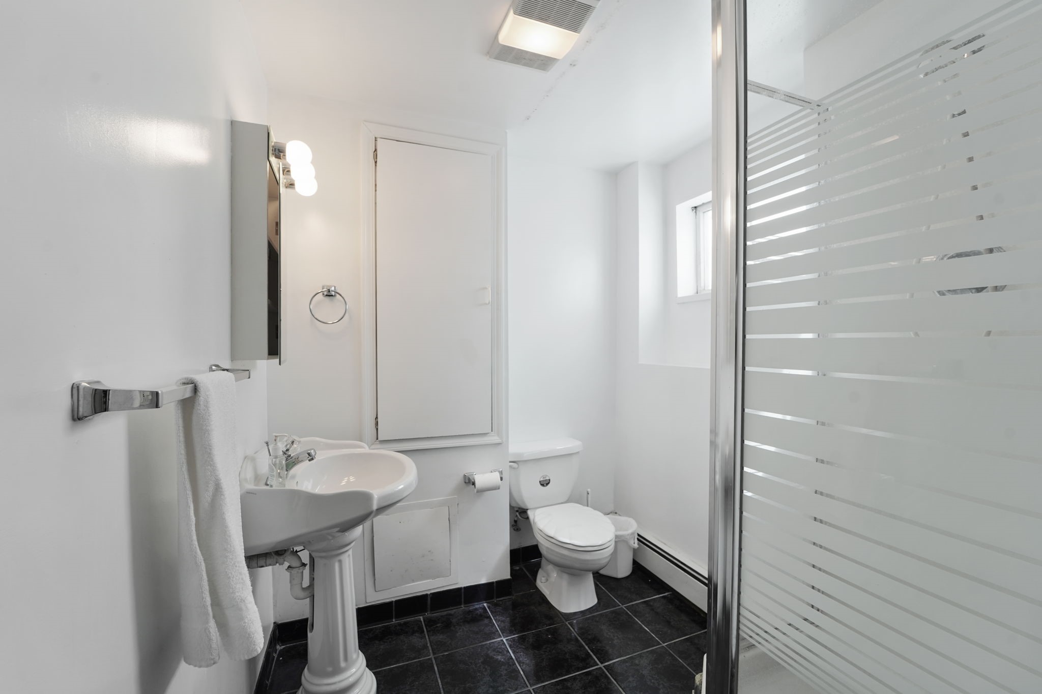 1151 Reynolds Road Johnson City, NY 13790 - Photo 25 of 38