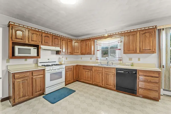 $325,000 | 1151 Reynolds Road, Johnson City, NY 13790