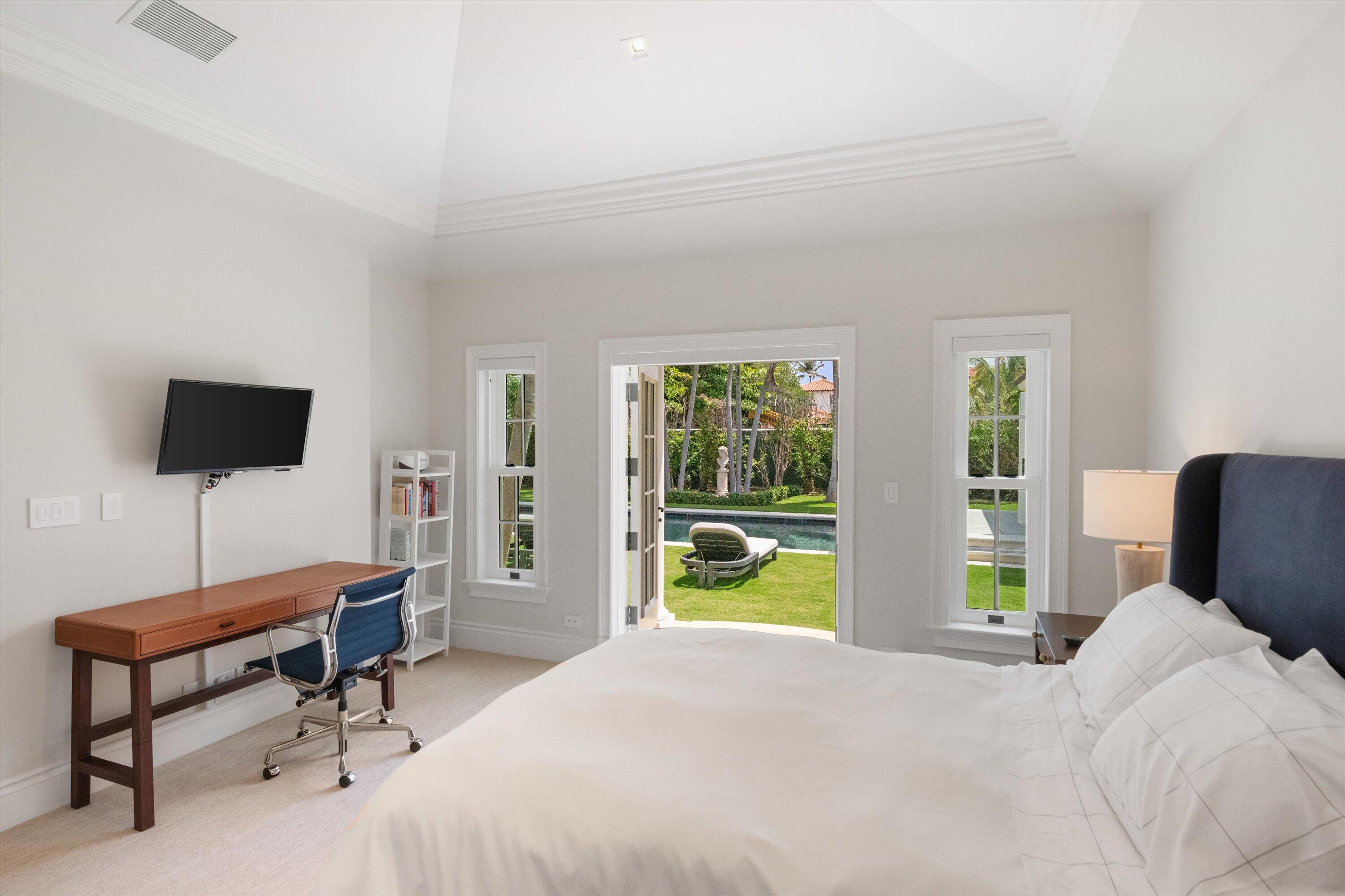 750 South County Road Palm Beach, FL 33480 - Photo 17 of 32 Bedroom 2