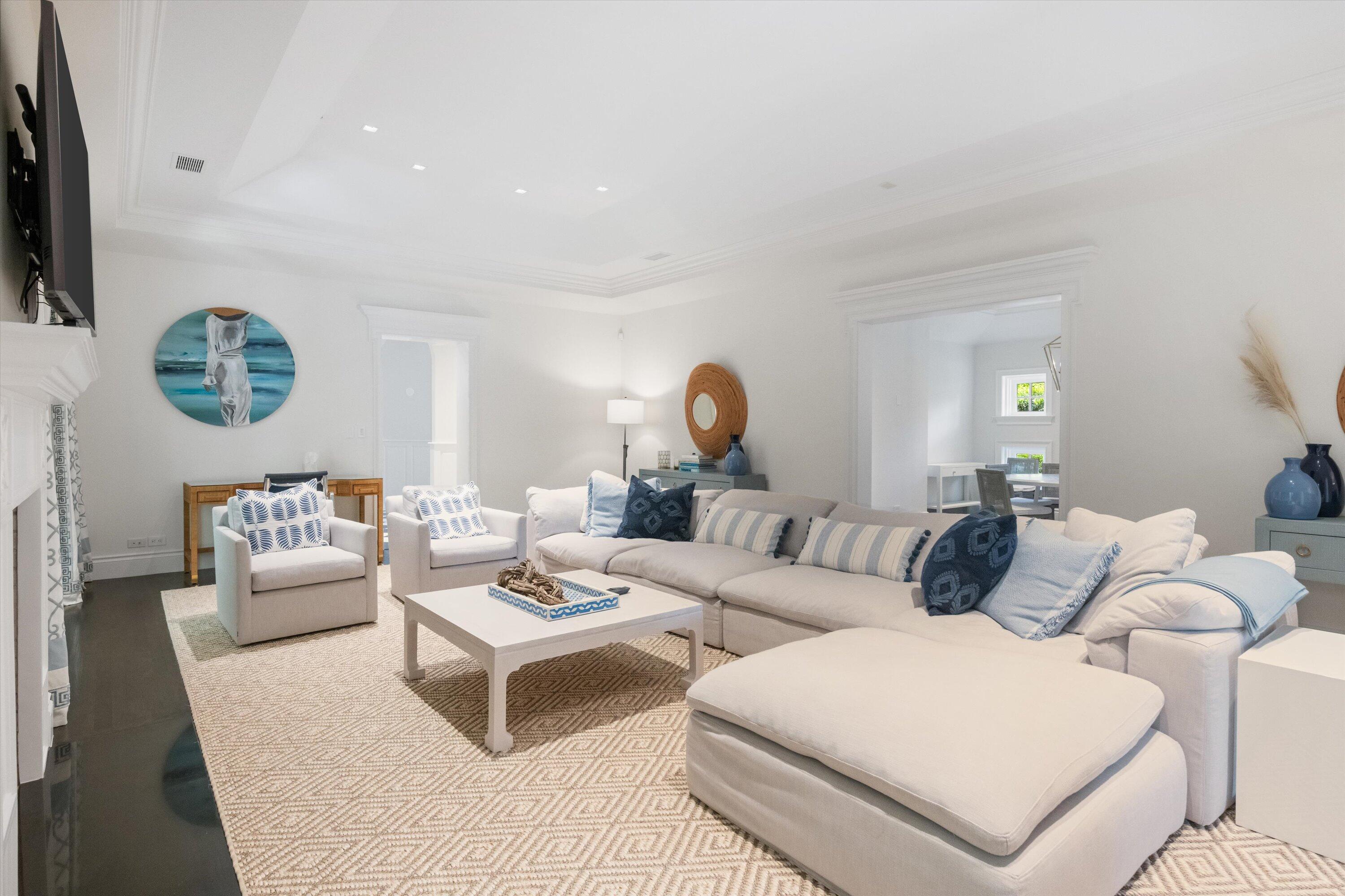 750 South County Road Palm Beach, FL 33480 - Photo 6 of 32 12-DSC_6850