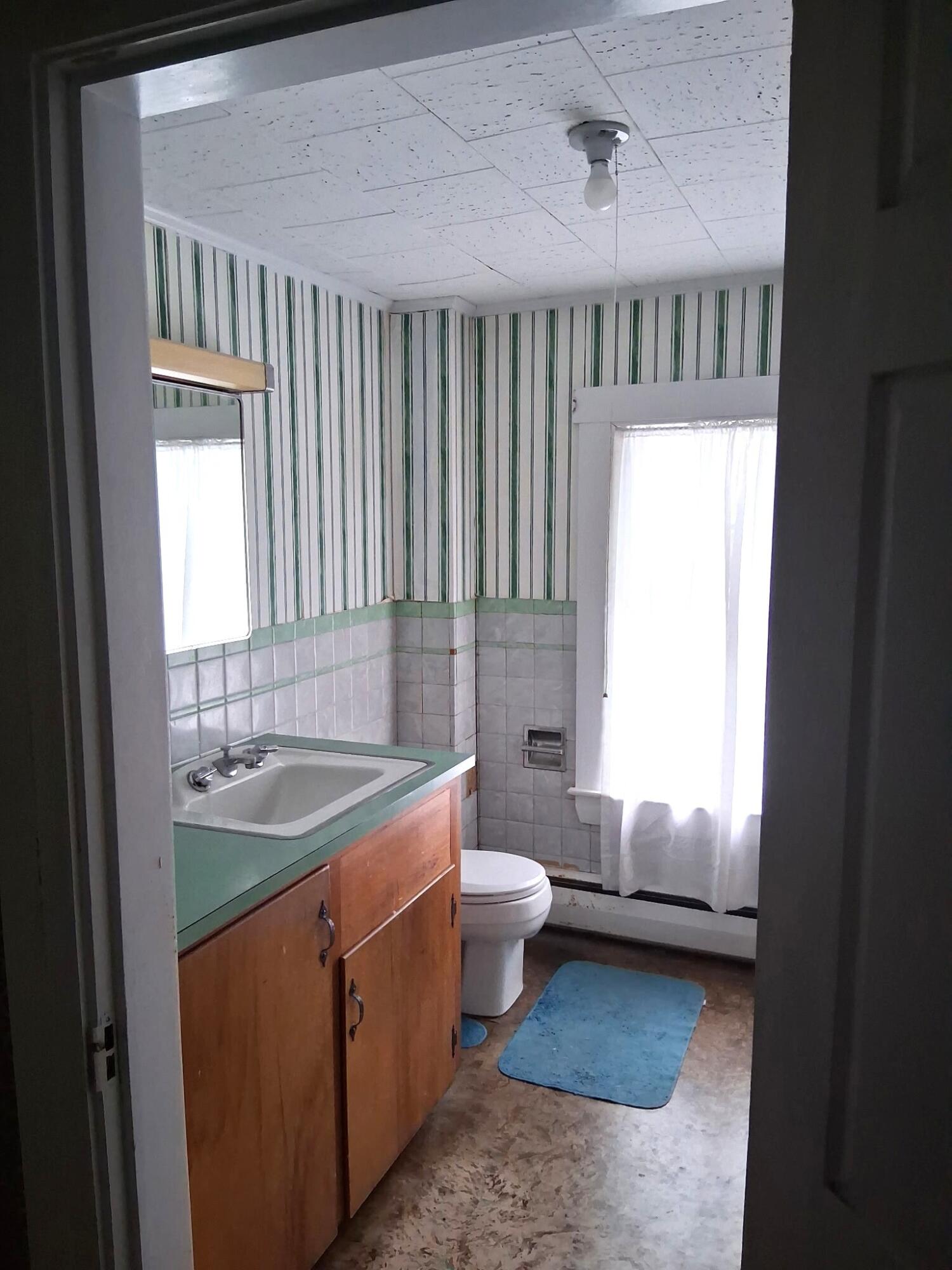 1 Salem Road Kingfield, ME 04947 - Photo 34 of 35 Upstairs bath