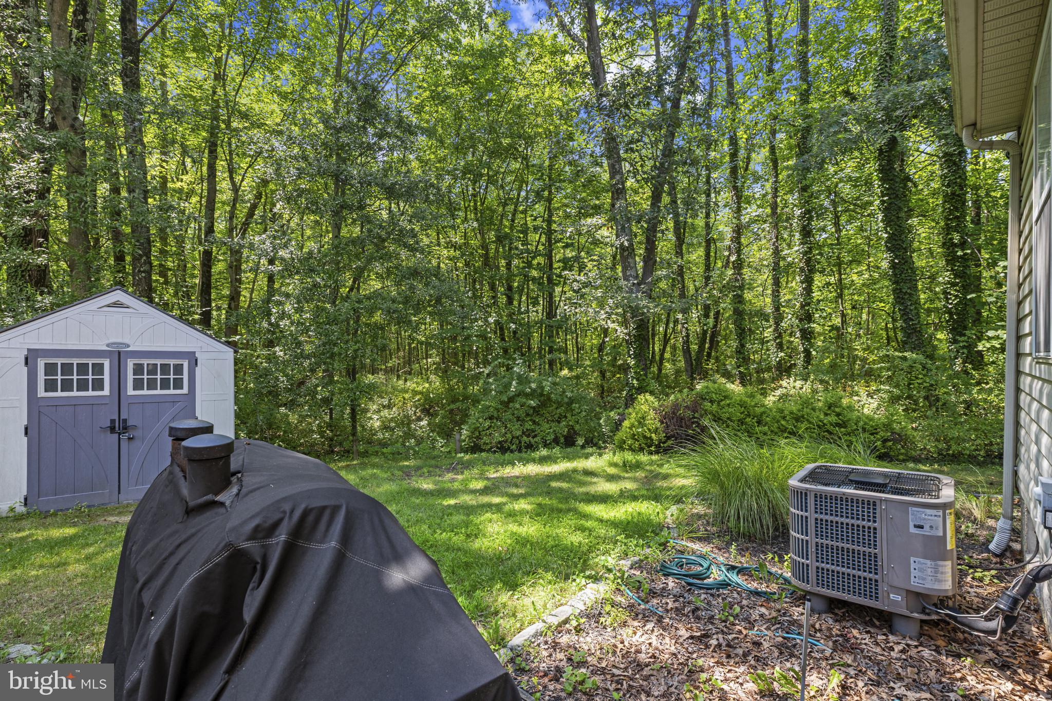 2042 Hackberry Road Baltimore, MD 21221 - Photo 24 of 26 a view of a backyard with sitting area