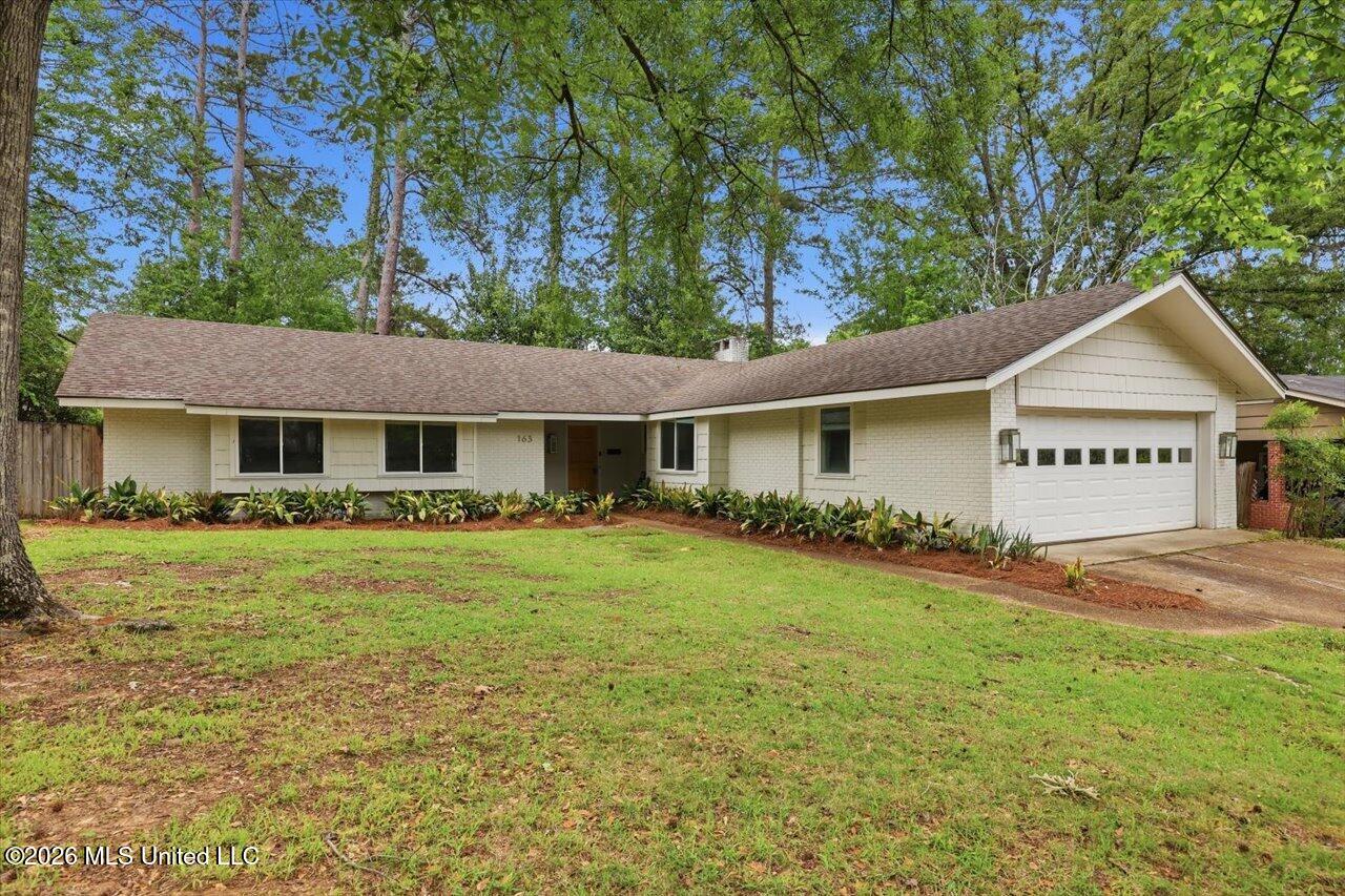 163 Chippewa Circle Jackson, MS 39211 - Photo 1 of 31 02-163 Chippewa Cir _ Hometoursms.com