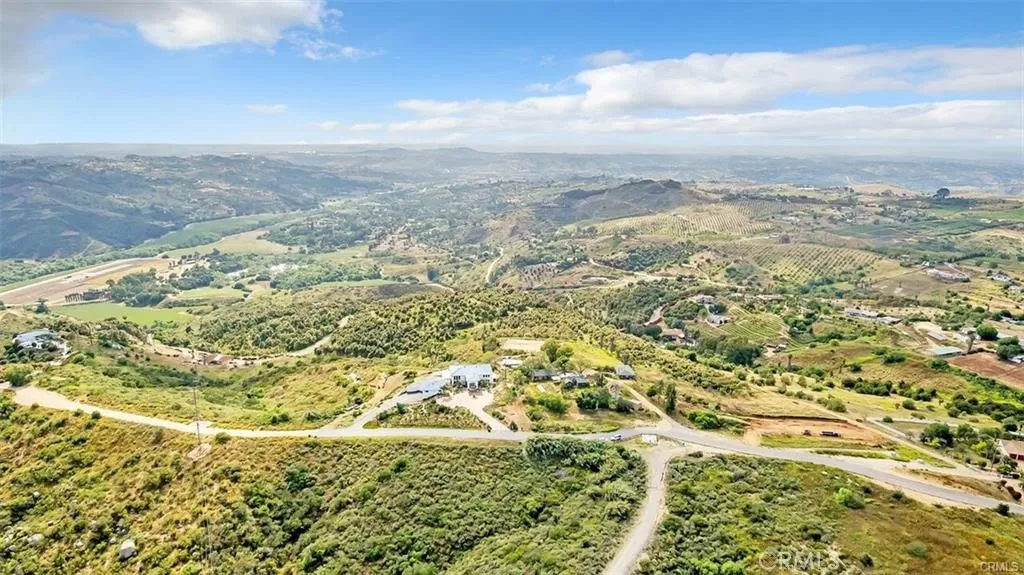 0 Aquaduct Road Bonsall, CA 92003 - Photo 8 of 11 a view of city and ocean