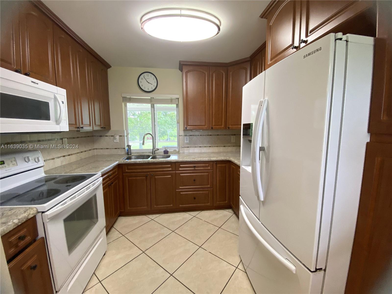 14550 English Road Miami Lakes, FL 33014 - Photo 5 of 33 Gallery Image 5