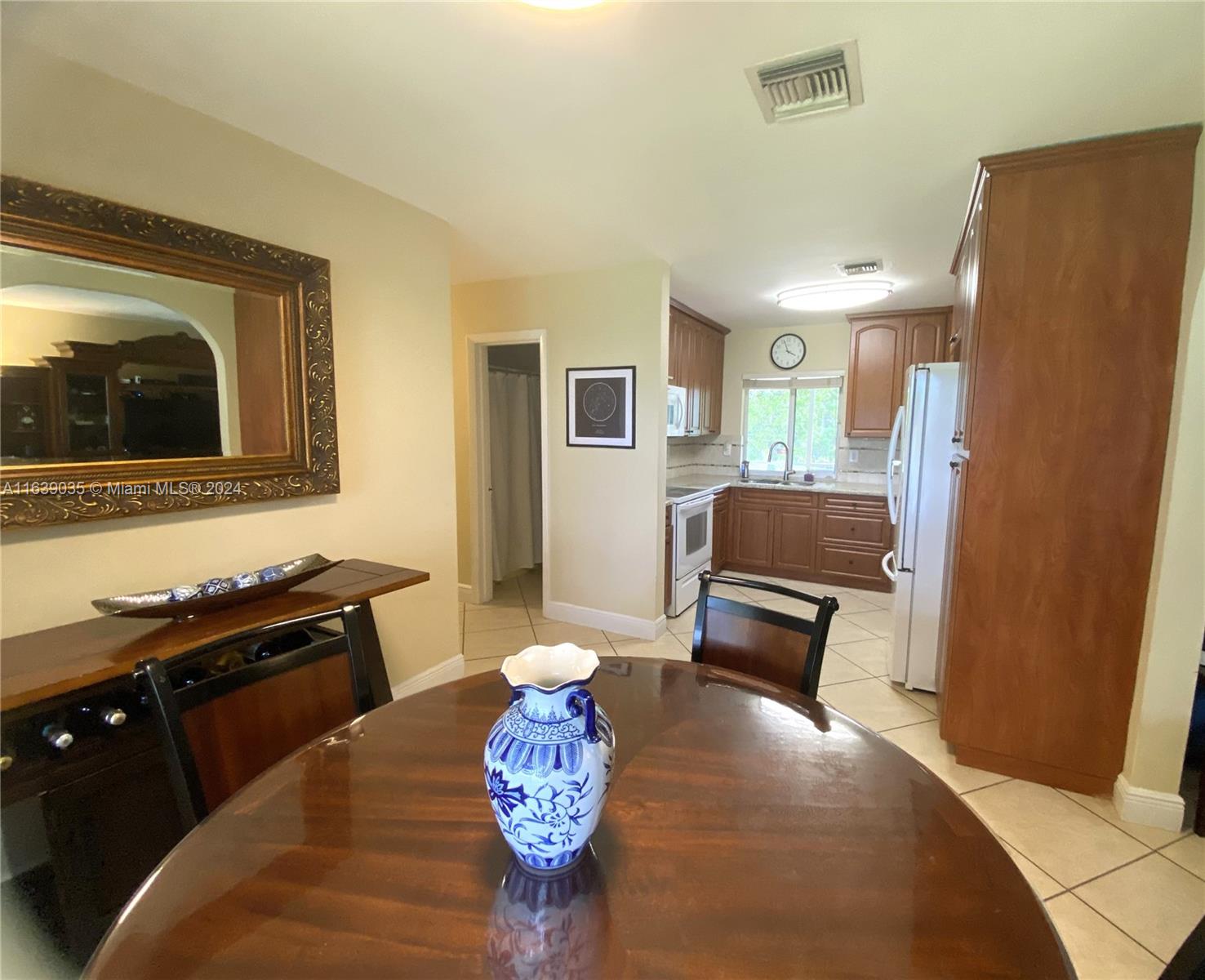 14550 English Road Miami Lakes, FL 33014 - Photo 8 of 33 Gallery Image 8