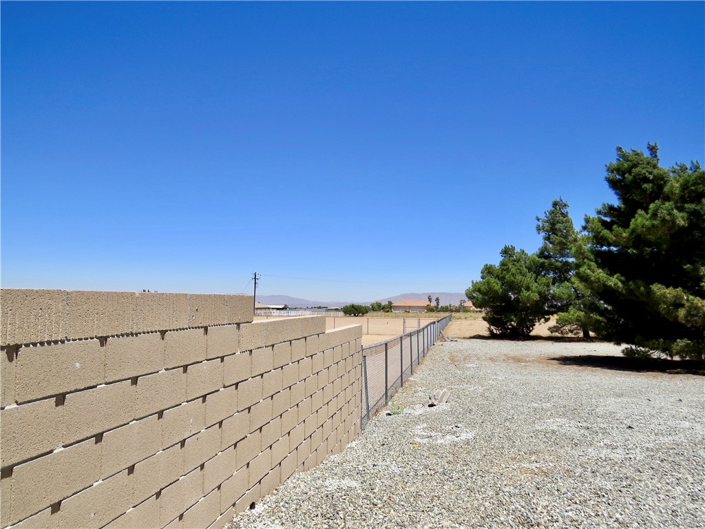 7445 El Manor Road Hesperia, CA 92344 - Photo 59 of 71 Gallery Image 59