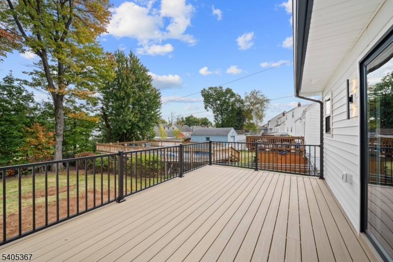 108 Harrington Road Clifton, NJ 07012 - Photo 32 of 41