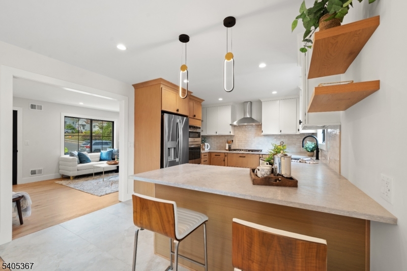 108 Harrington Road Clifton, NJ 07012 - Photo 6 of 41