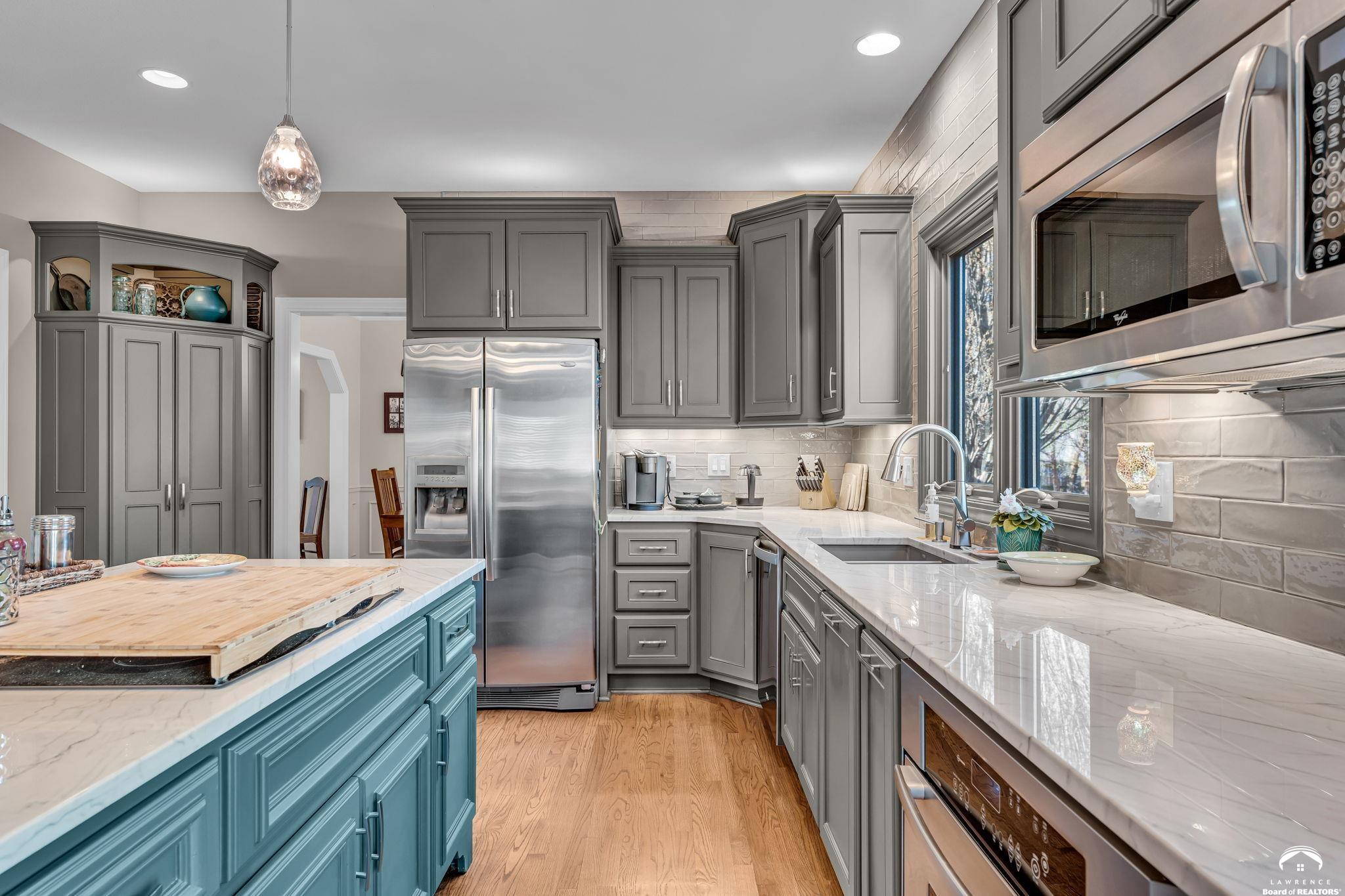 908 Easy Street Lawrence, KS 66049 - Photo 17 of 58