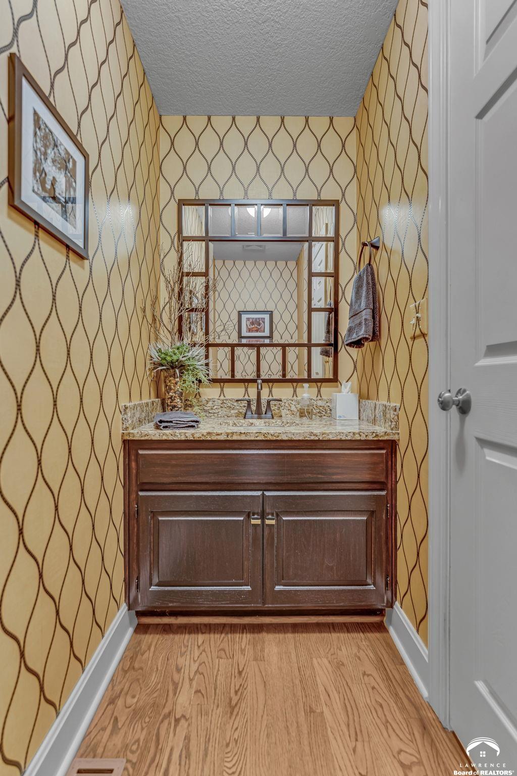 908 Easy Street Lawrence, KS 66049 - Photo 24 of 58