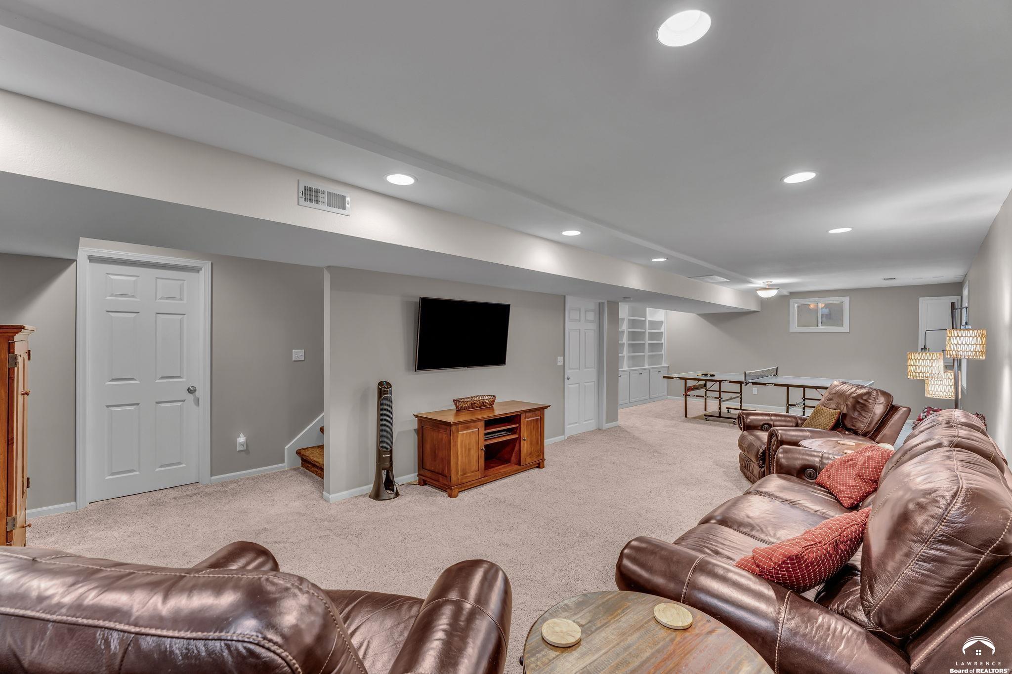 908 Easy Street Lawrence, KS 66049 - Photo 46 of 58