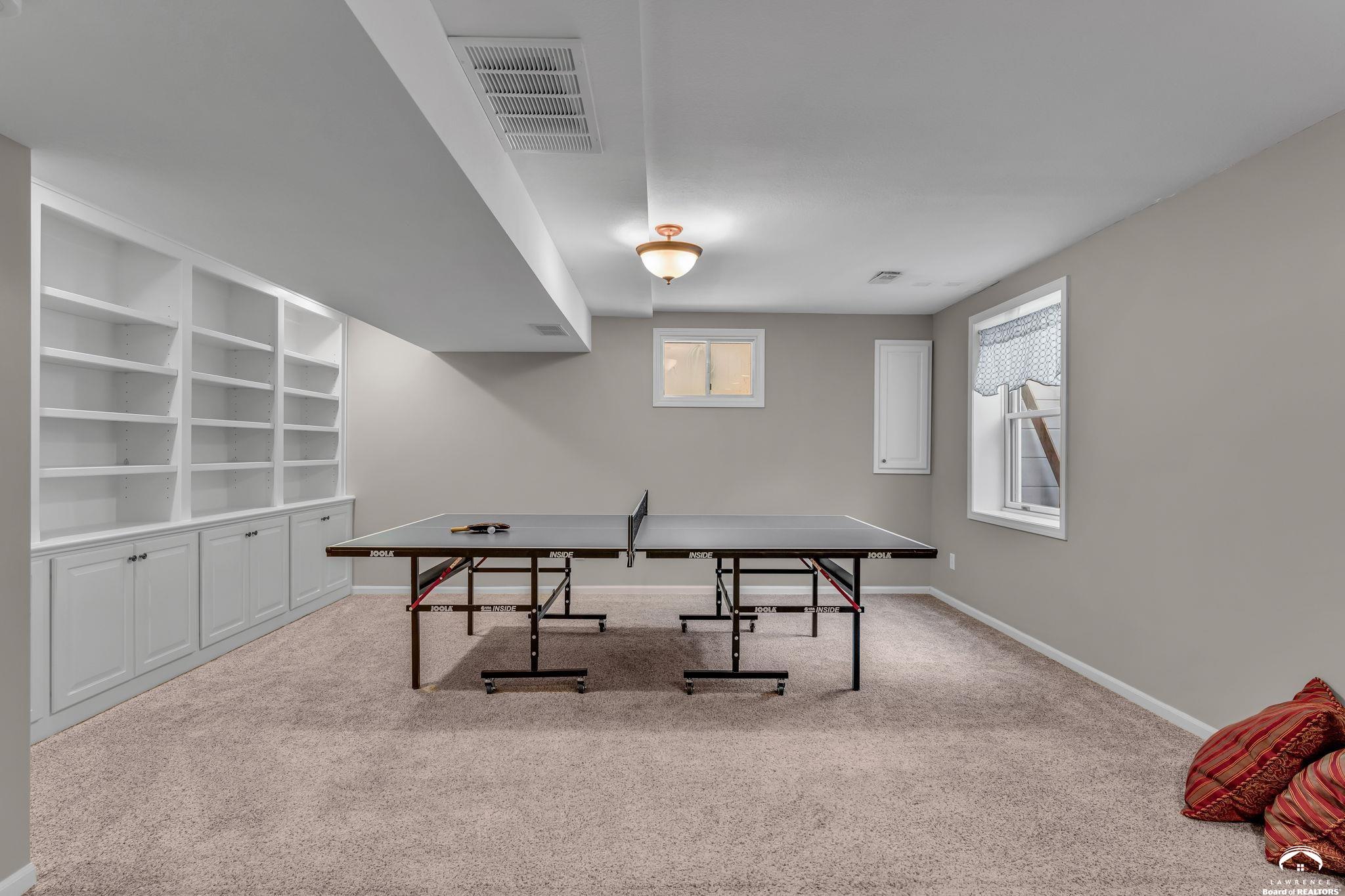 908 Easy Street Lawrence, KS 66049 - Photo 47 of 58