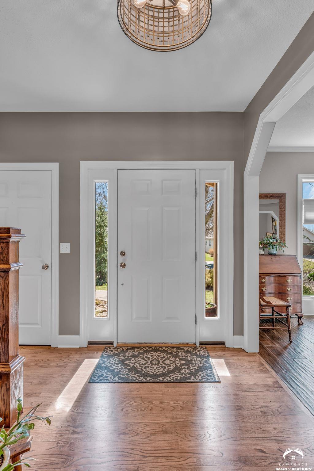 908 Easy Street Lawrence, KS 66049 - Photo 5 of 58